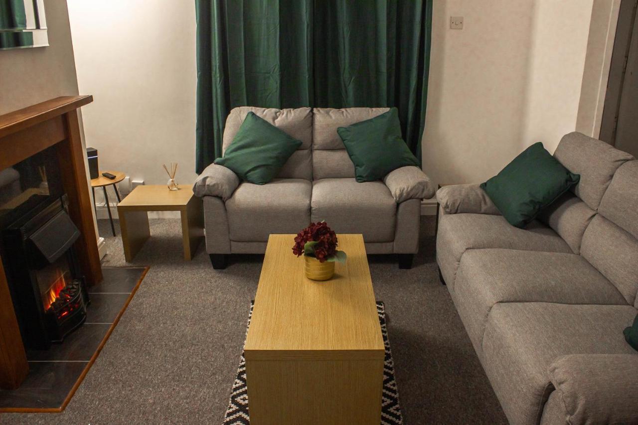 Business Friendly 3Br Home - King Size Beds & Centrally Located Swansea Exterior photo